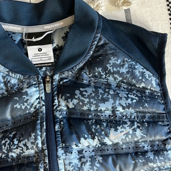 Nike • 800 aeroloft running camo goose down vest - Picture 11 of 16